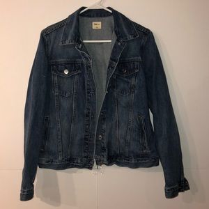 Never worn gap jean jacket